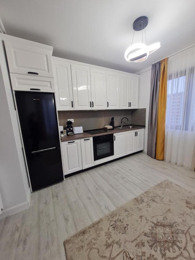 Toronto Deluxe Residence Timisoara Bagian luar foto
