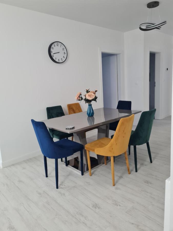 Toronto Deluxe Residence Timisoara Bagian luar foto
