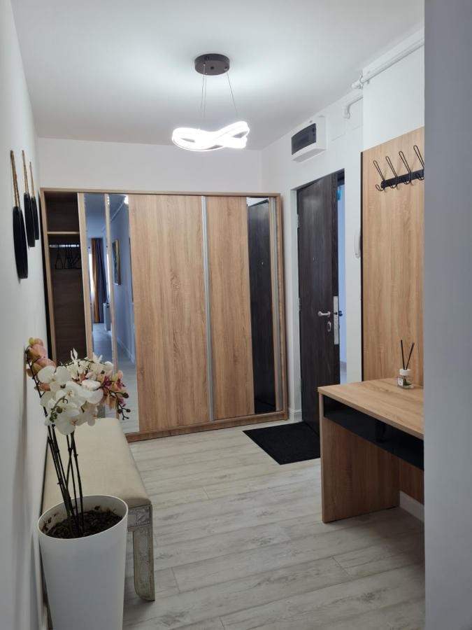 Toronto Deluxe Residence Timisoara Bagian luar foto