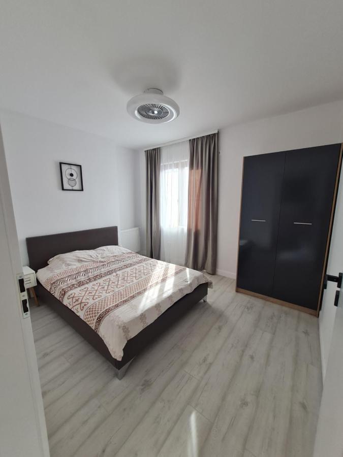 Toronto Deluxe Residence Timisoara Bagian luar foto